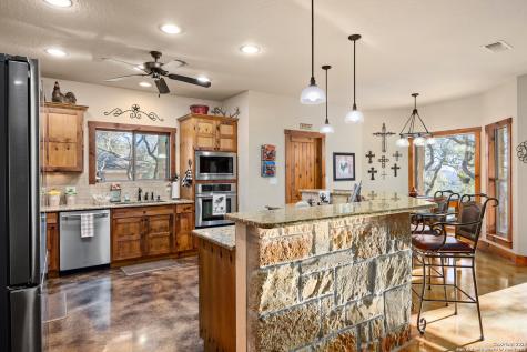 488 Phillip Pipe Creek TX 78063