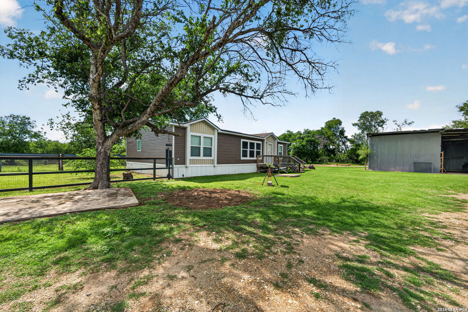 155 County Road 6712 Natalia TX 78059
