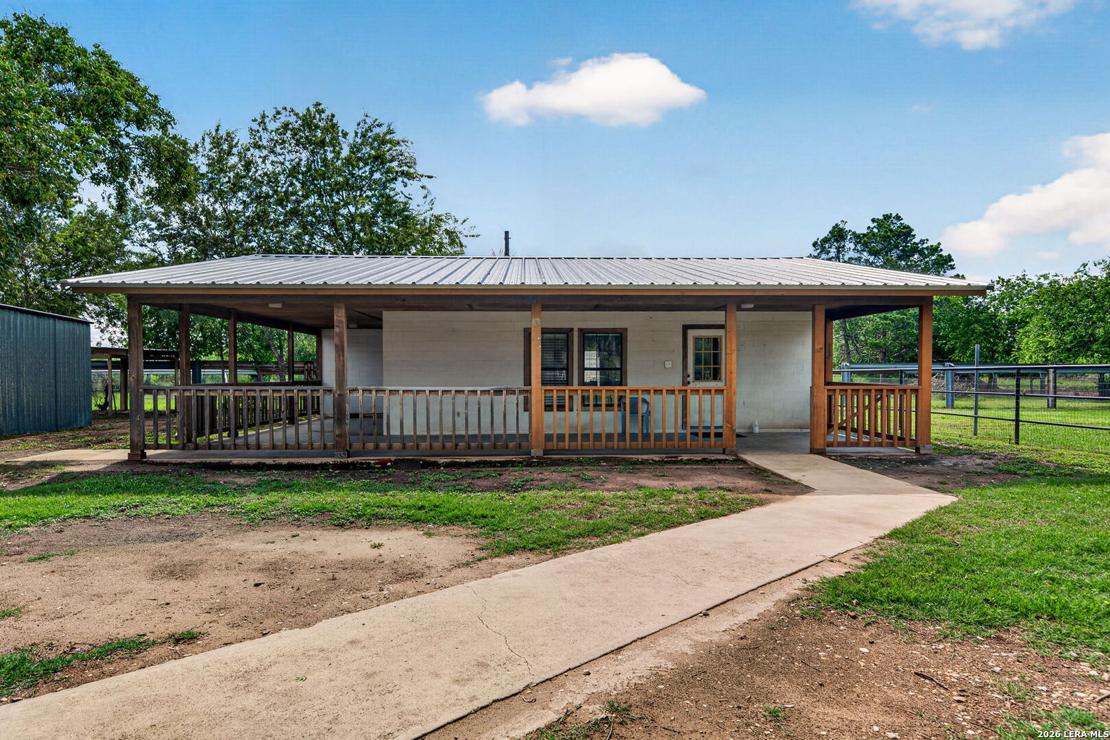155 County Road 6712 Natalia TX 78059