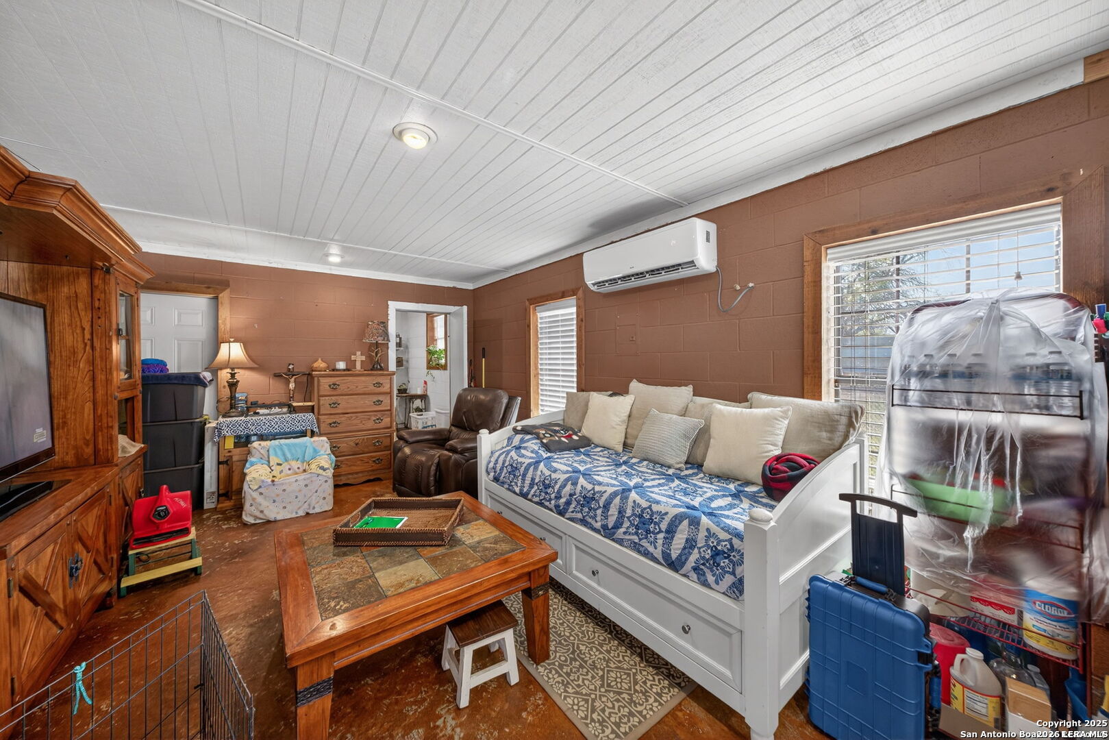 155 County Road 6712 Natalia TX 78059