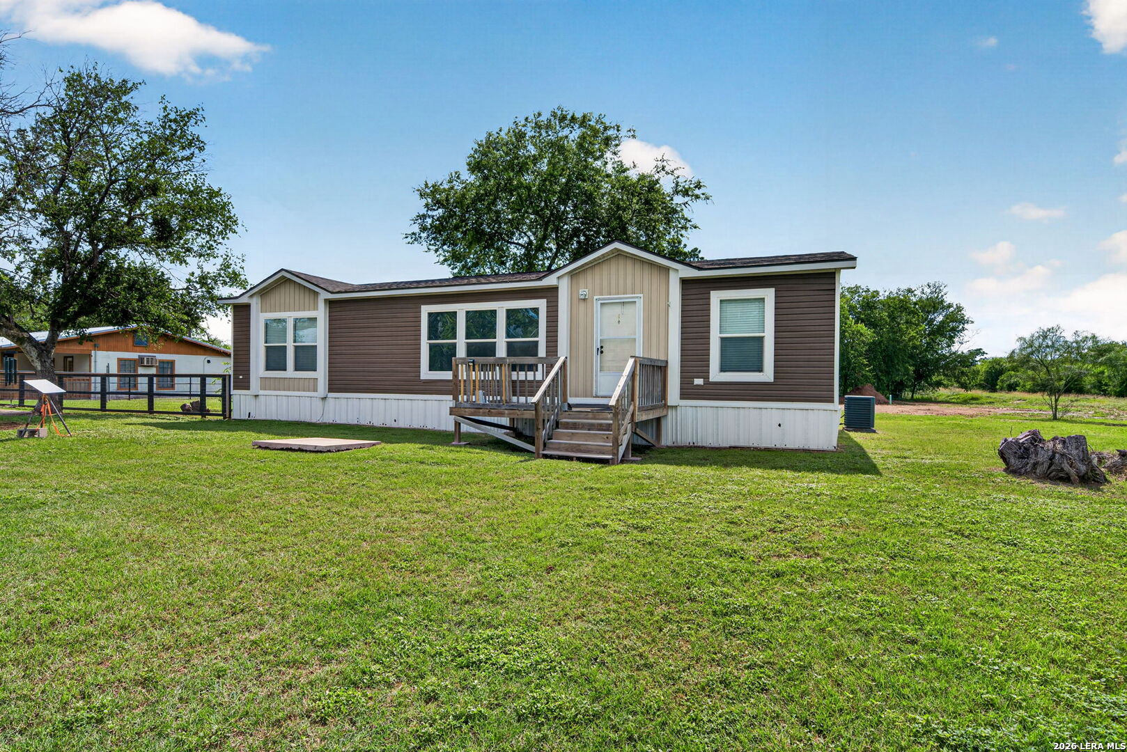 155 County Road 6712 Natalia TX 78059