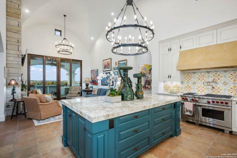 24209 Scenic Loop San Antonio TX 78255