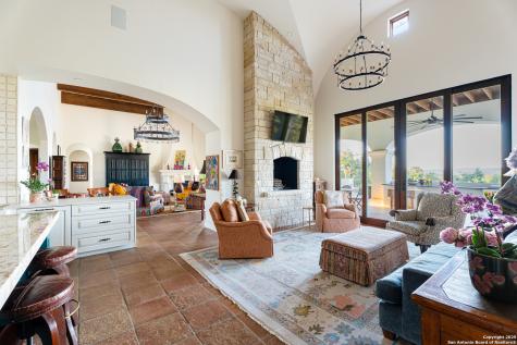 24209 Scenic Loop San Antonio TX 78255