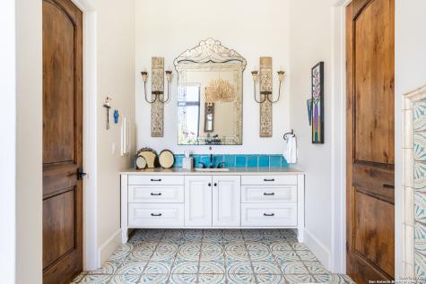 24209 Scenic Loop San Antonio TX 78255