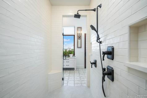 24209 Scenic Loop San Antonio TX 78255