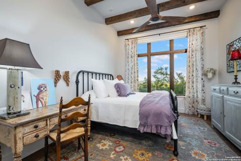 24209 Scenic Loop San Antonio TX 78255