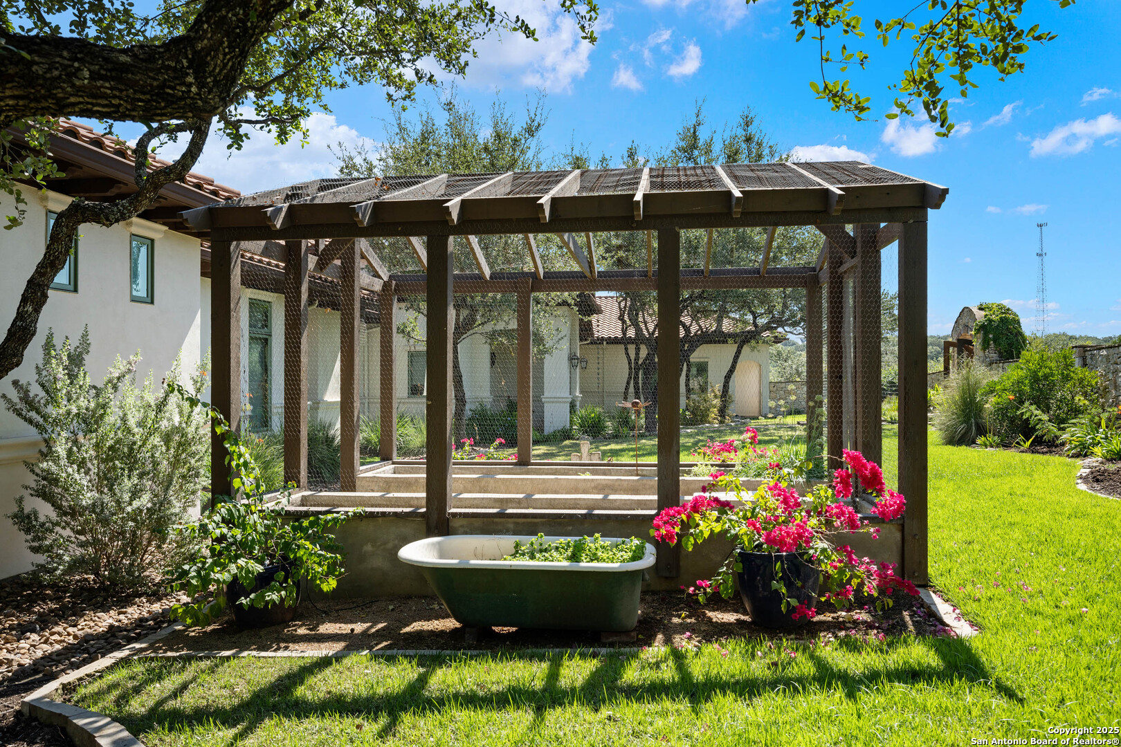 24209 Scenic Loop San Antonio TX 78255