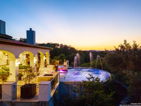 24209 Scenic Loop San Antonio TX 78255