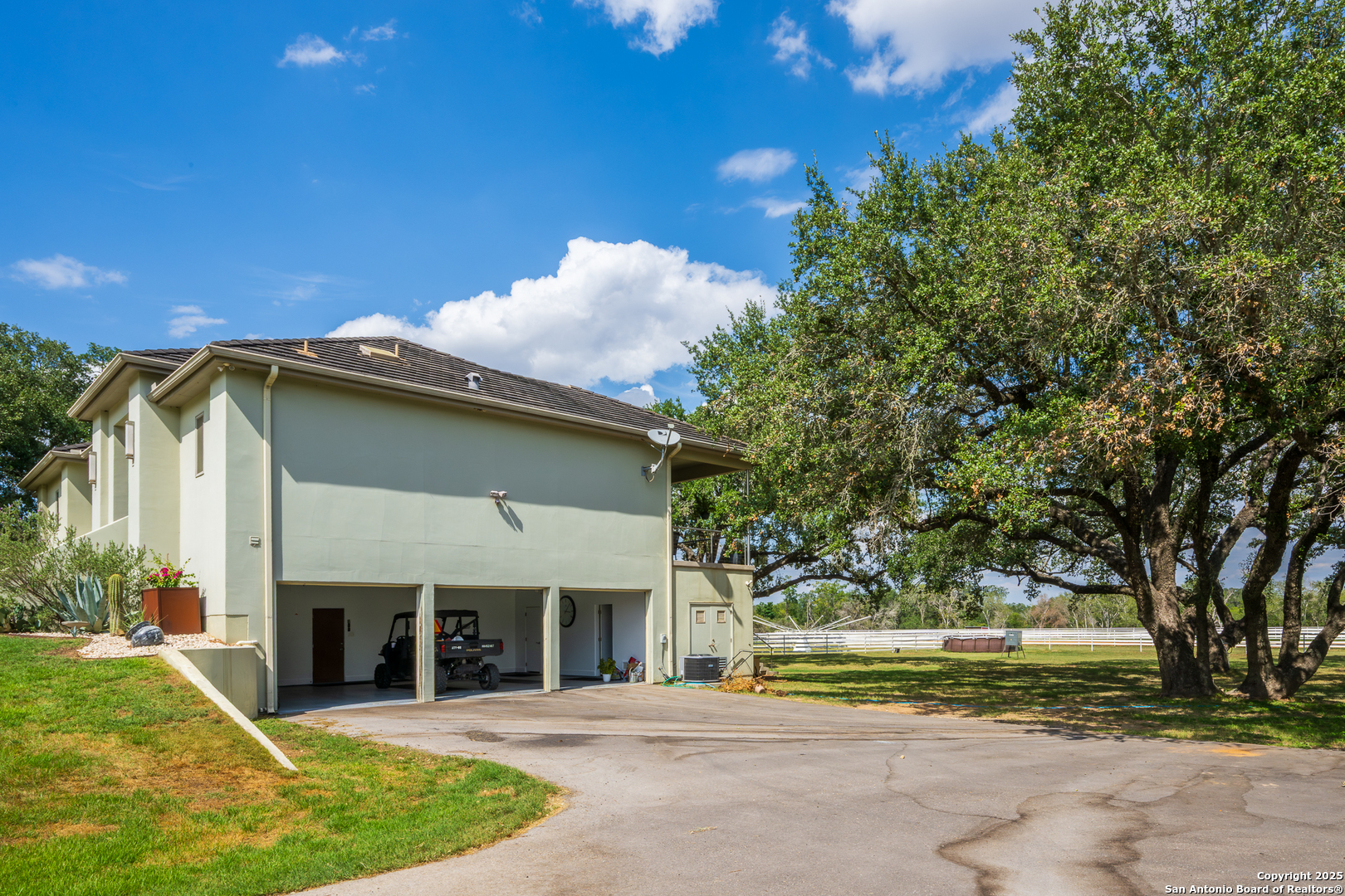 2310 State Highway 97 Pleasanton TX 78064