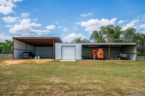 2310 State Highway 97 Pleasanton TX 78064
