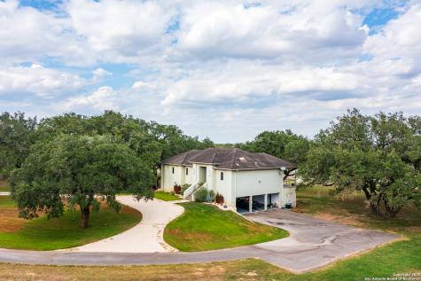 2310 State Highway 97 Pleasanton TX 78064