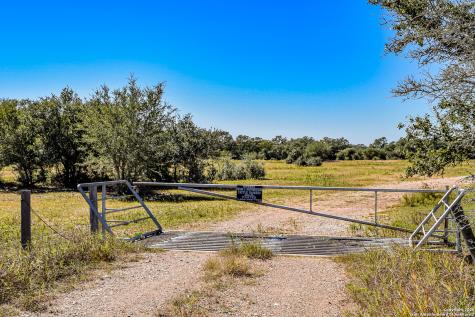 Tbd Fm 682 Yoakum TX 77995
