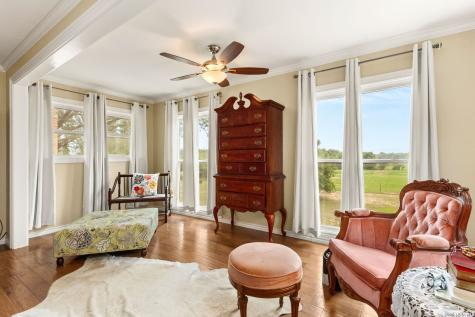350 Ullrich Marion TX 78124
