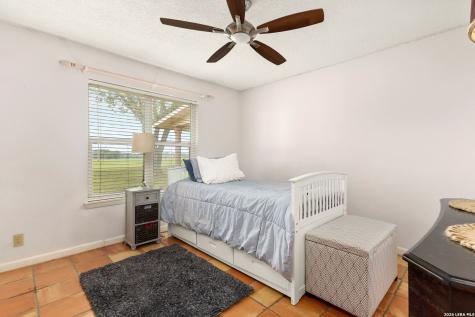 350 Ullrich Marion TX 78124