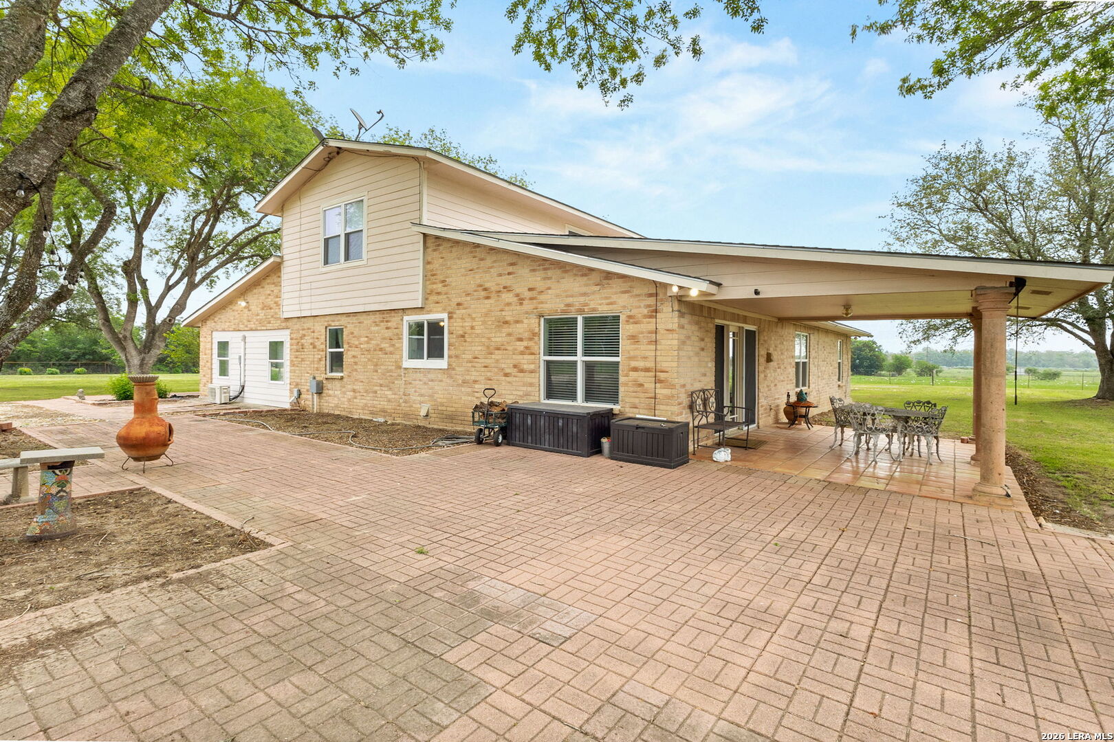 350 Ullrich Marion TX 78124