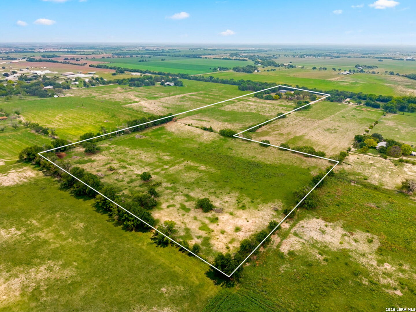 350 Ullrich Marion TX 78124