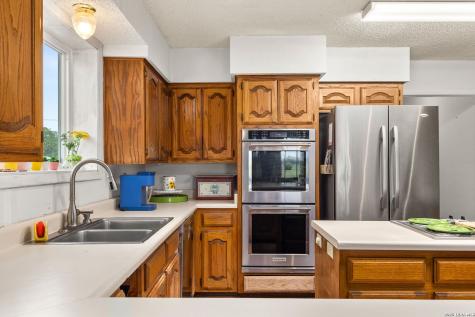 350 Ullrich Marion TX 78124