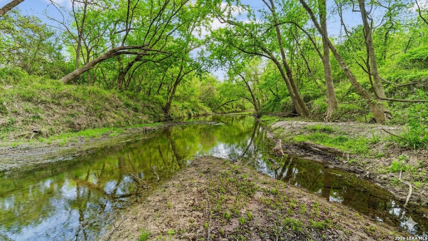 2427 S Fm 234 Edna TX 77957