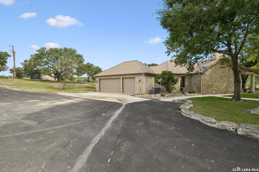 415 Hidden Hills Ranch Road Camp Verde TX 78010