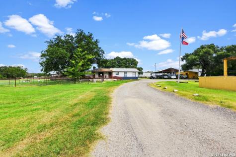 285 Obst Road Bulverde TX 78163