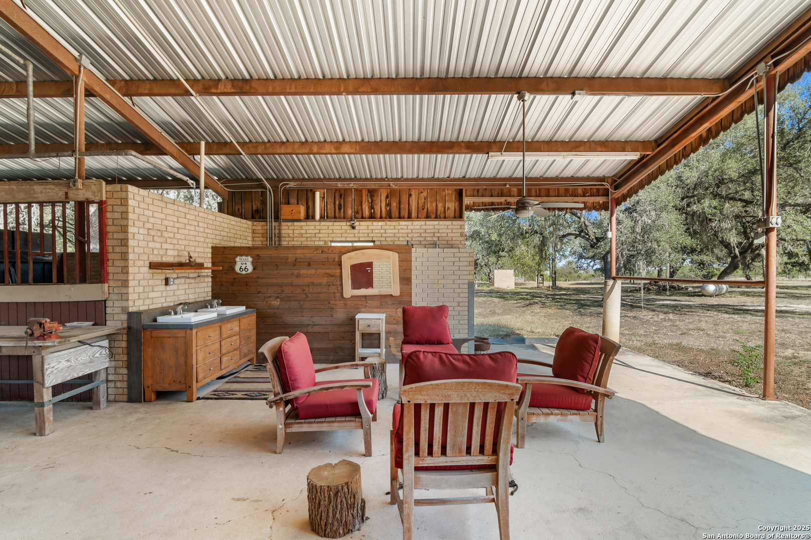 4025 Marion Marion TX 78124