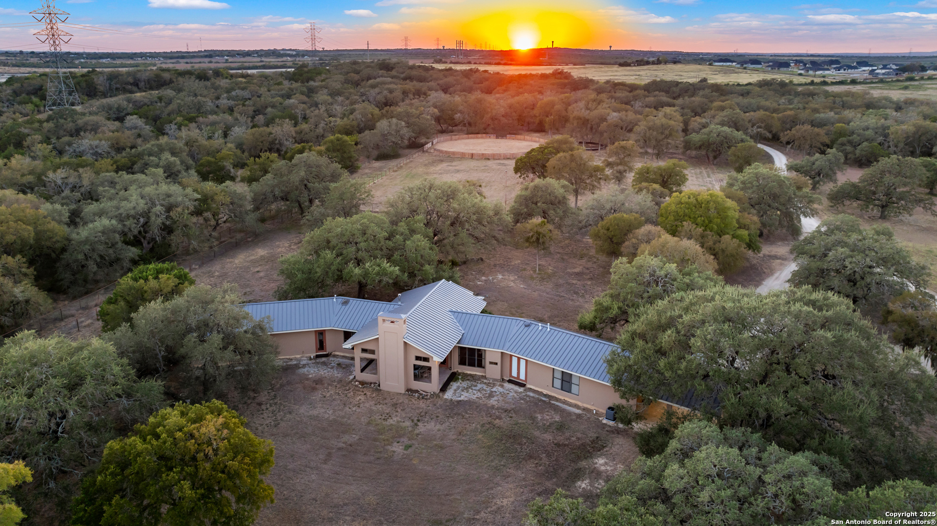 4025 Marion Marion TX 78124
