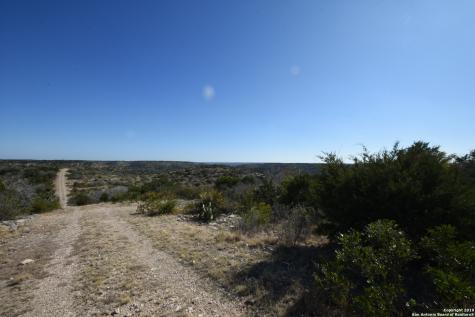 1052 Steep Road Del Rio TX 78840