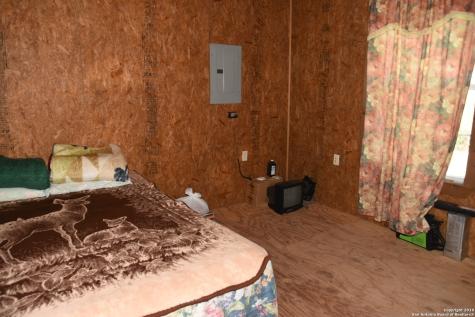 1052 Steep Road Del Rio TX 78840