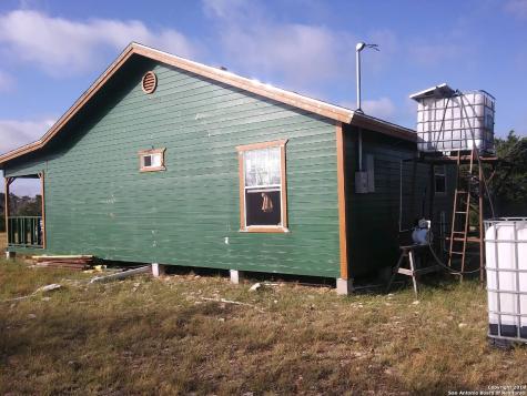 1052 Steep Road Del Rio TX 78840