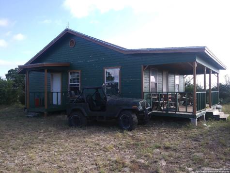 1052 Steep Road Del Rio TX 78840