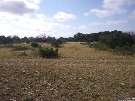 1052 Steep Road Del Rio TX 78840