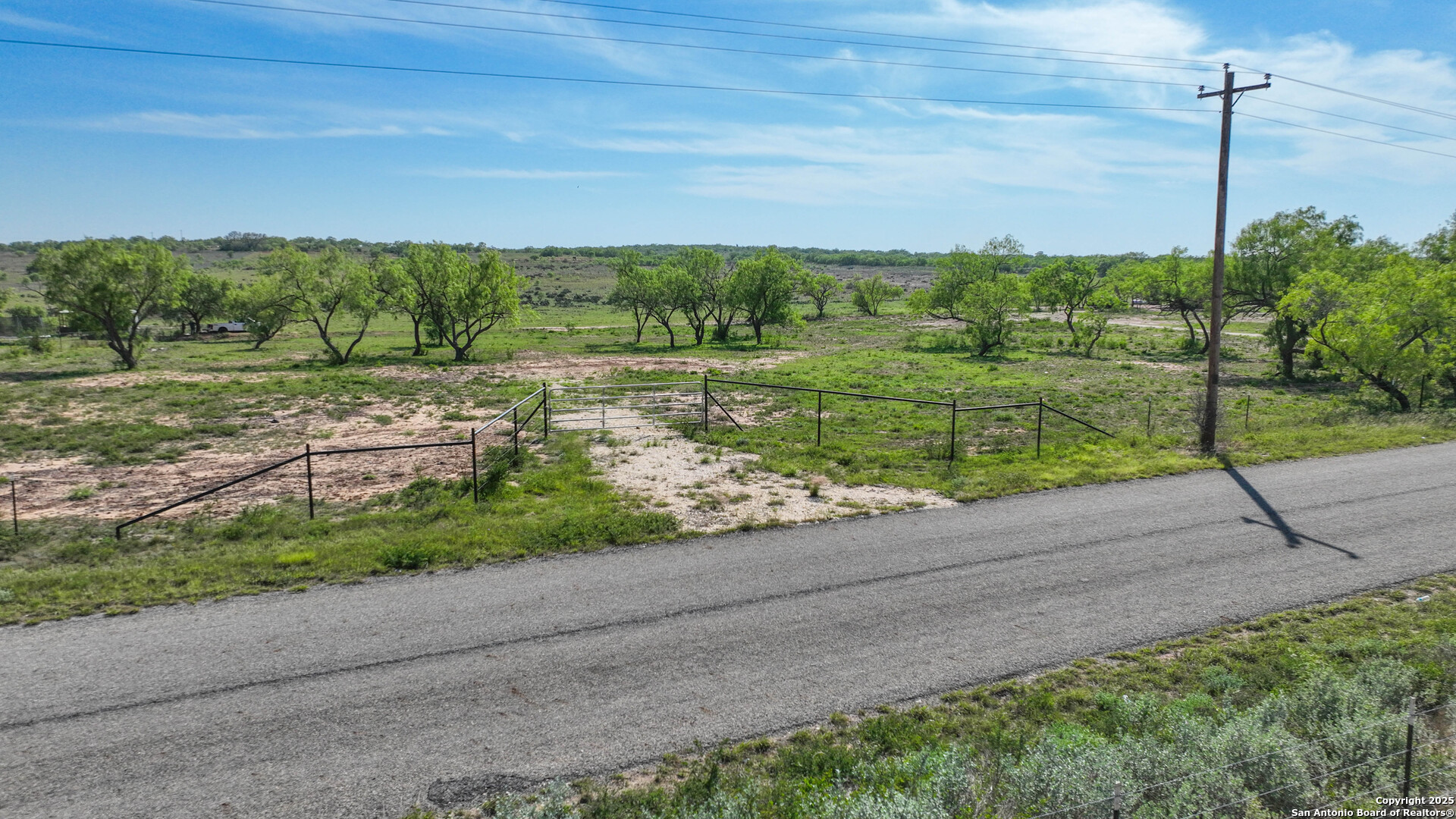 2004 Cr 3000 Pearsall TX 78061