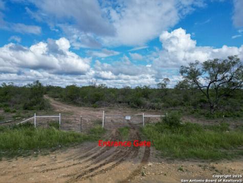 3 N Private Road 9007 Brackettville TX 78832