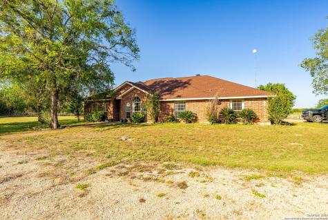 2680 County Road 342 La Vernia TX 78121