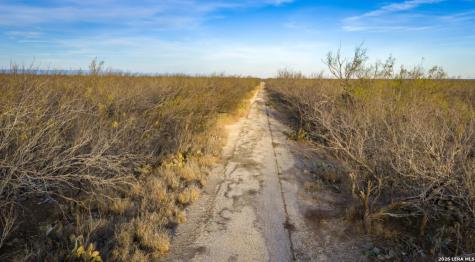 1799 Shumaca Road Carrizo Springs TX 78834