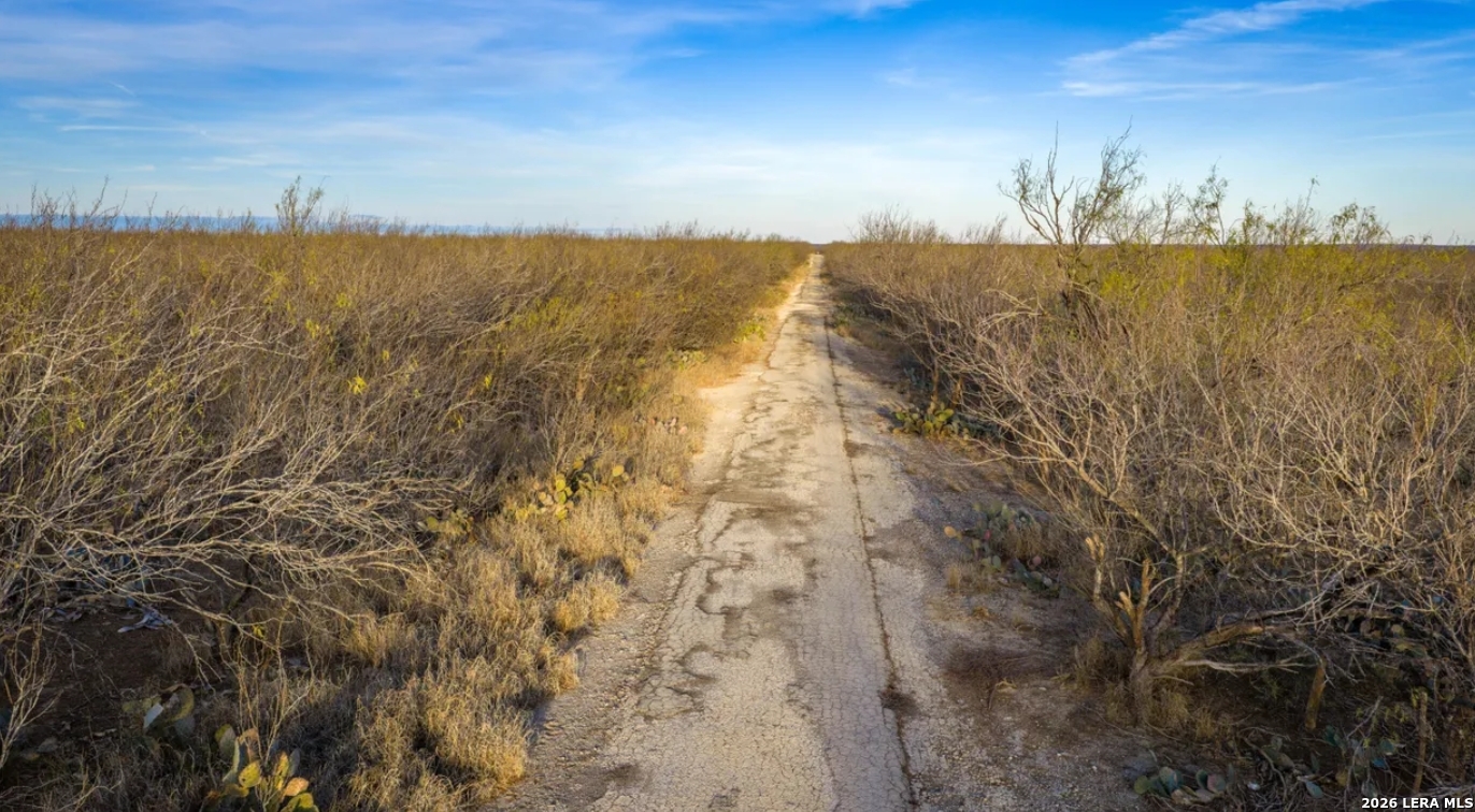 1799 Shumaca Road Carrizo Springs TX 78834
