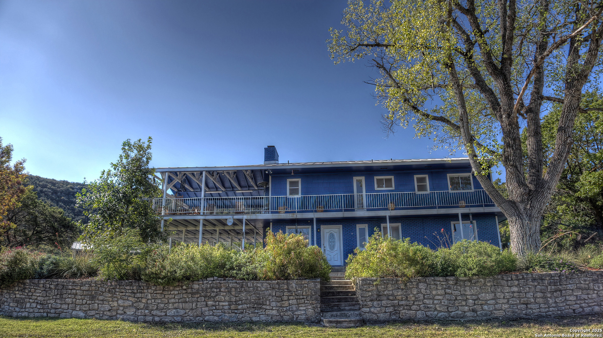 2027 Walter White Ranch Road Leakey TX 78873
