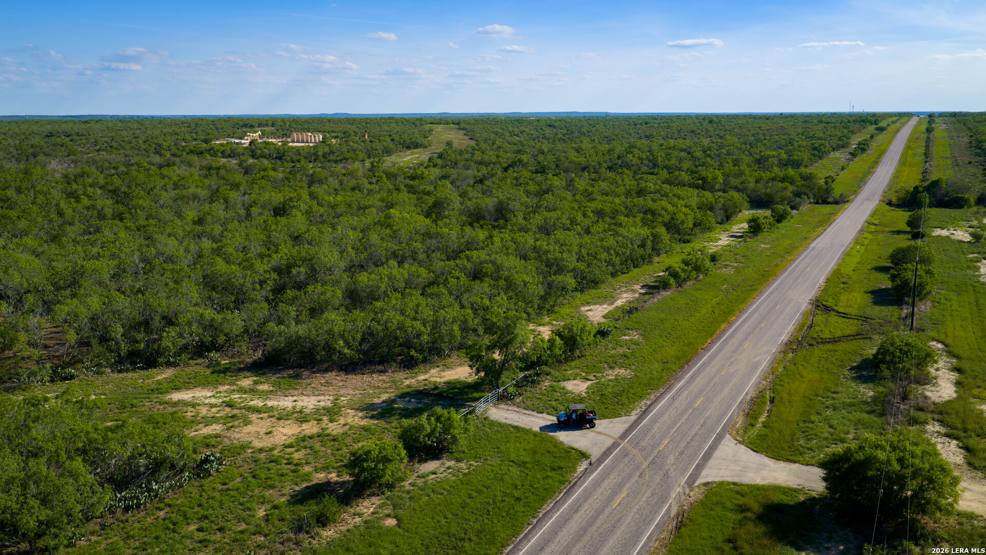 422 F.m. 791 Campbellton TX 78008