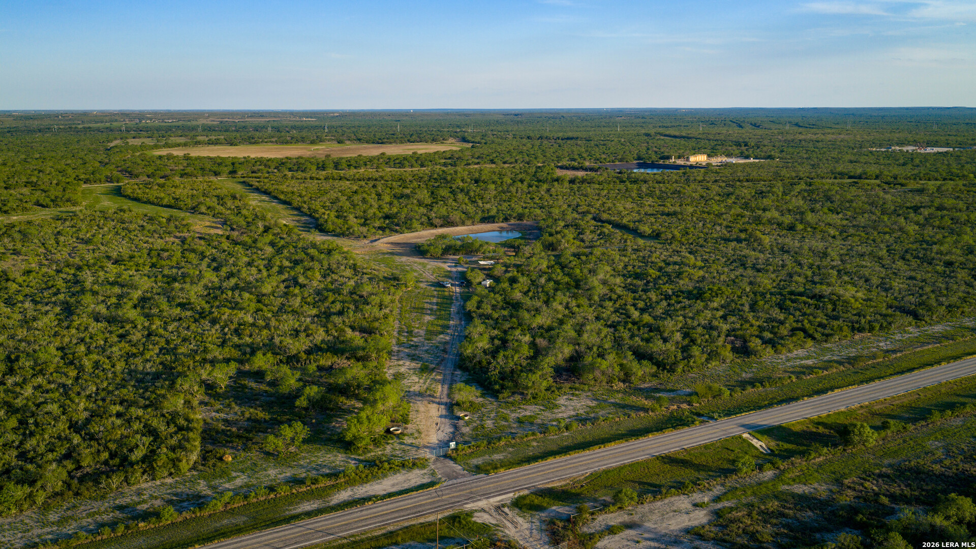 422 F.m. 791 Campbellton TX 78008