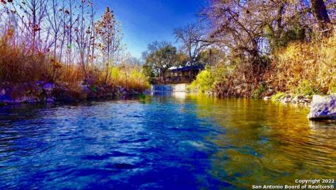 4832 Ranch Road 336 Leakey TX 78873