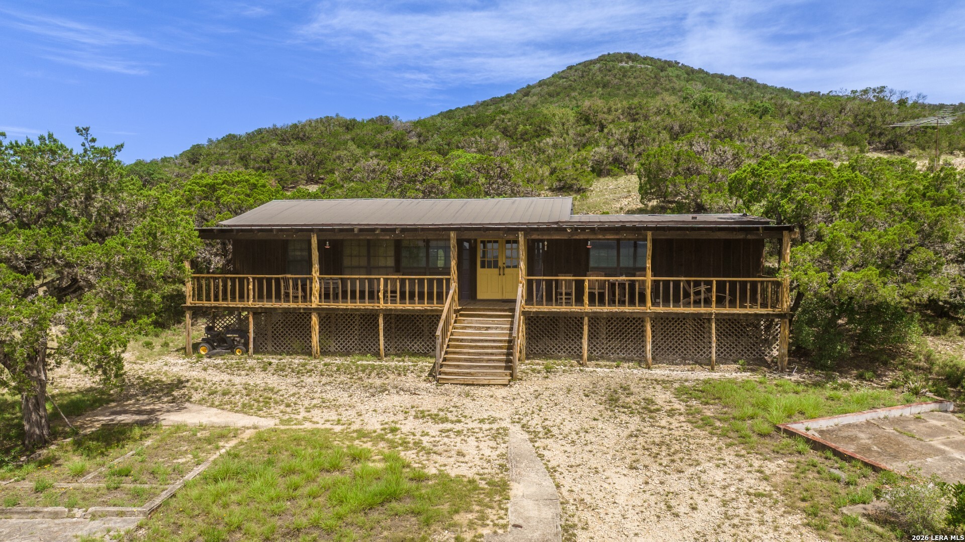 447 Blesssing Lane Utopia TX 78884