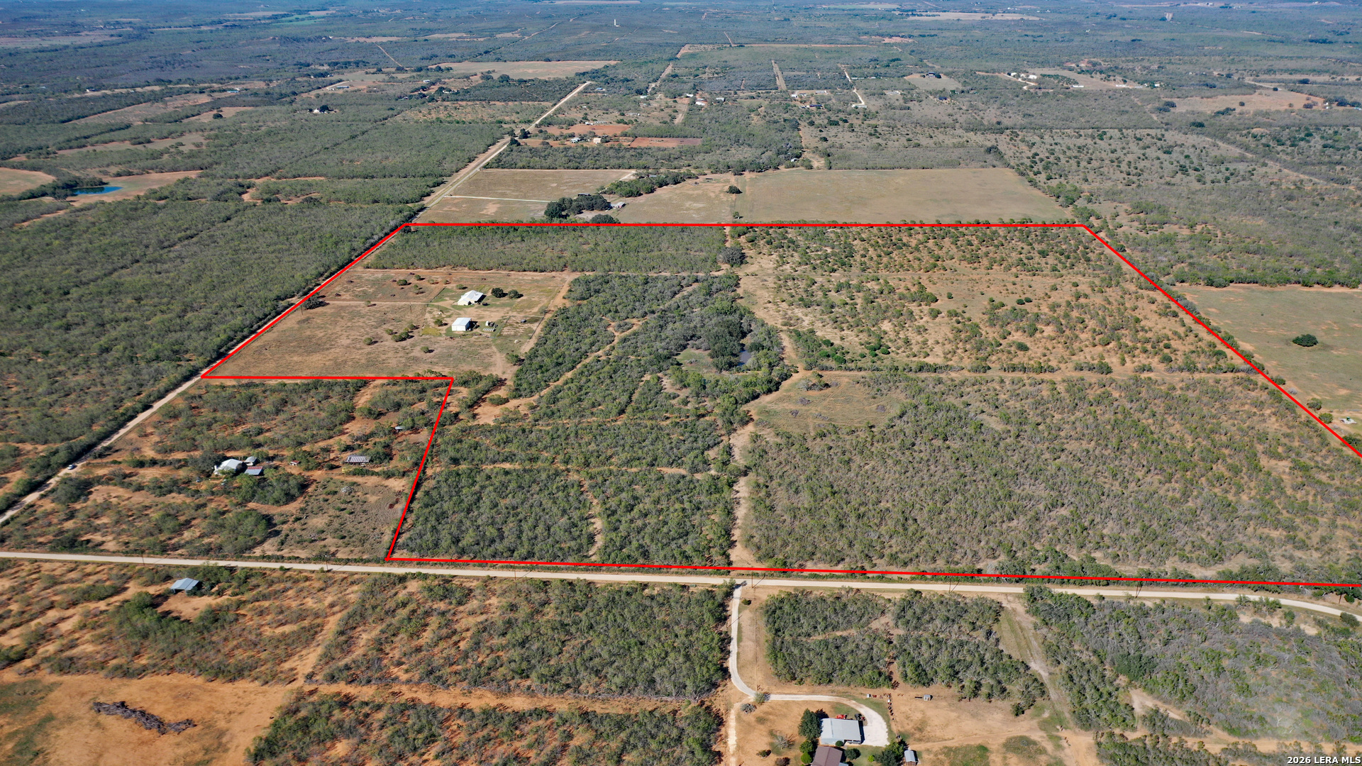 854 County Road 7421 Yancey TX 78886