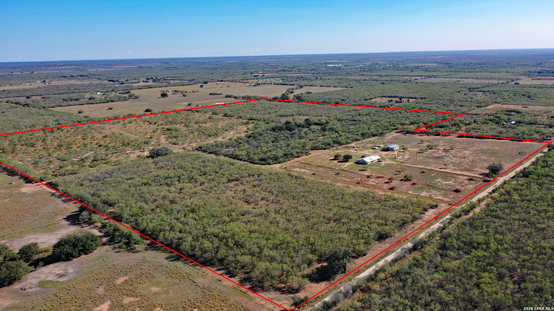 854 County Road 7421 Yancey TX 78886