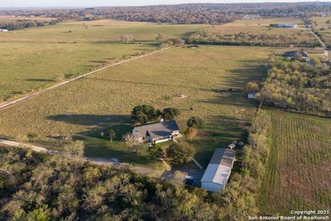 343 County Road 359 La Vernia TX 78121