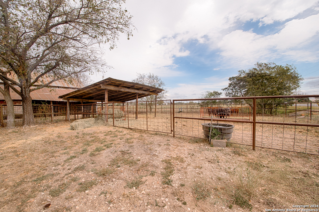 7400 State Highway 27 Comfort TX 78013