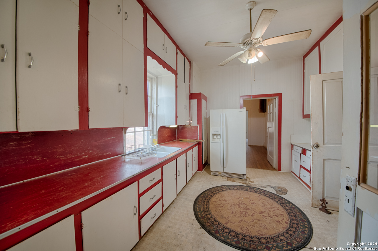 7400 State Highway 27 Comfort TX 78013