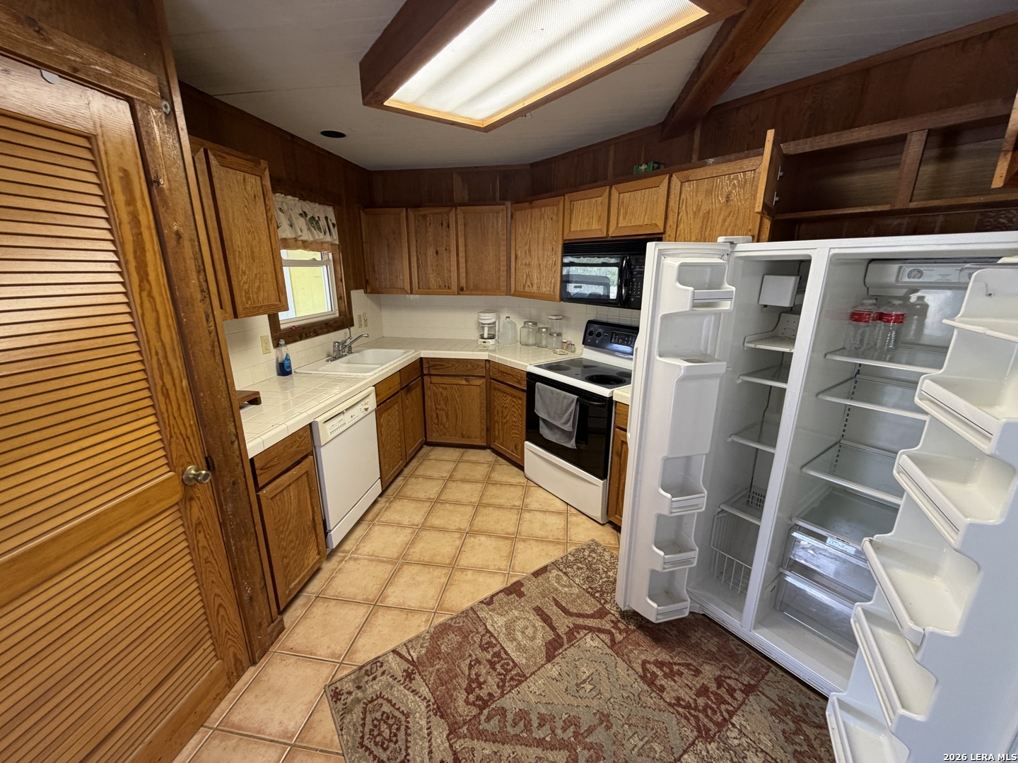 330 County Road 412 Three Rivers TX 78071
