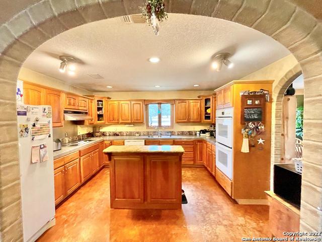 326 Rocky Creek Road Medina TX 78055