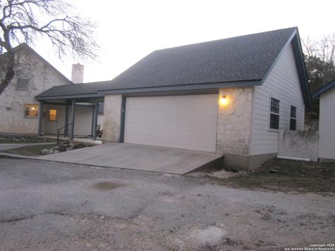 1100 Madrona Ridge Drive Bandera TX 78003