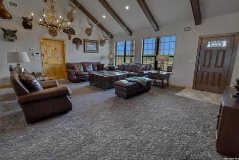 625 County Road 409 Beeville TX 78102